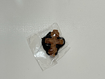 Нательный крестик деревянный на гайтане, прямой 31x20мм, упак 100шт